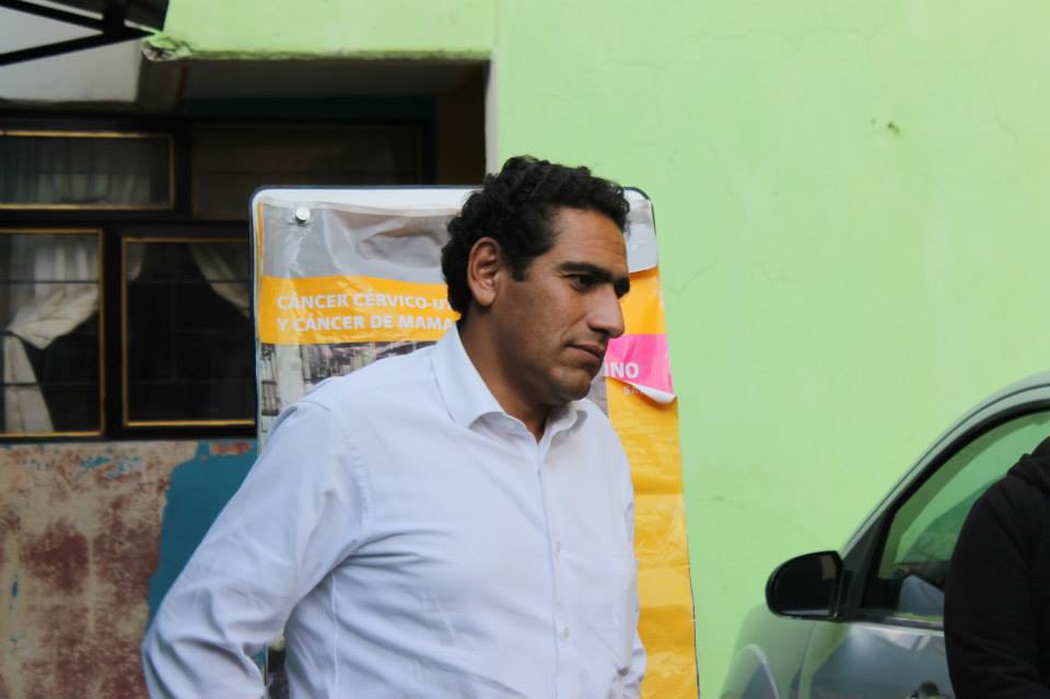 Avanza la pavimentación de minas en Metepec con Carlos Santiago Vega.