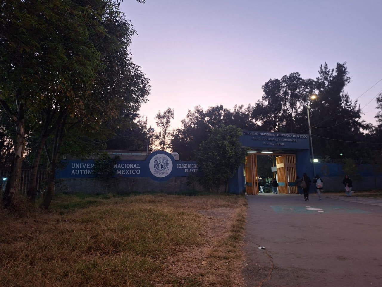 Inicia paro indefinido en CCH Oriente.