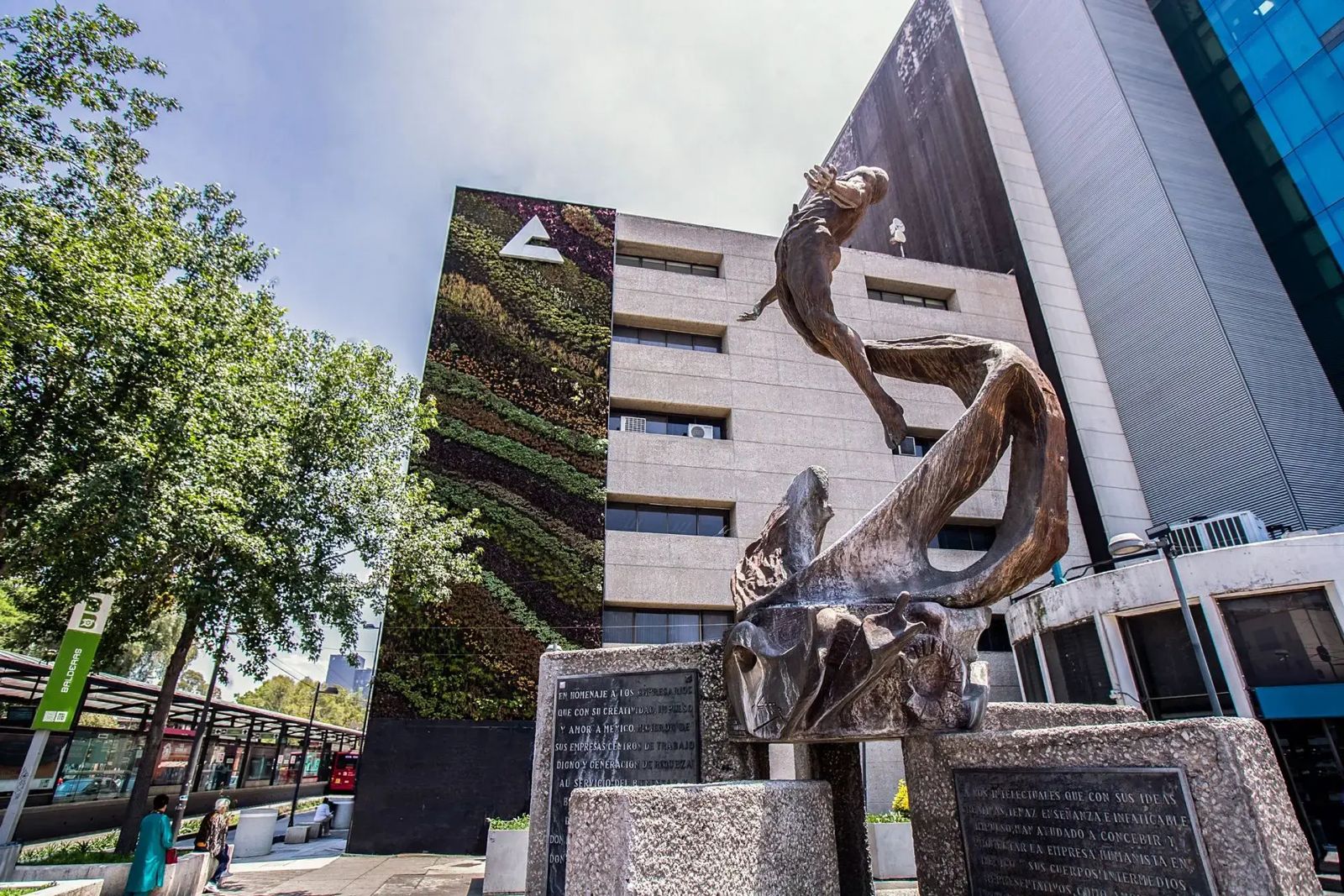 Comercios, con afectaciones por $2 mil mdp tras violencia causada por muerte de «El Mencho»: Concanaco.