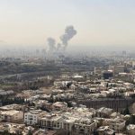 Irán anunció que retomará negociaciones con Estados Unidos; bombardeos norteamericanos siguen.