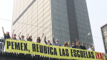 La protesta comenzó debido a que el gobierno había prometido la reubicación de ambos planteles desde hace dos meses.