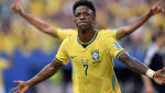 Vinicius encamina la victoria 3-0 de Brasil sobre Escocia