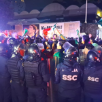 Ecuador denuncia serenata de aficionados mexicanos