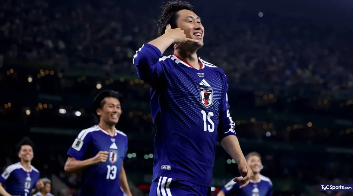 Japón goleó 4-0 a Túnez en el Estadio Monterrey