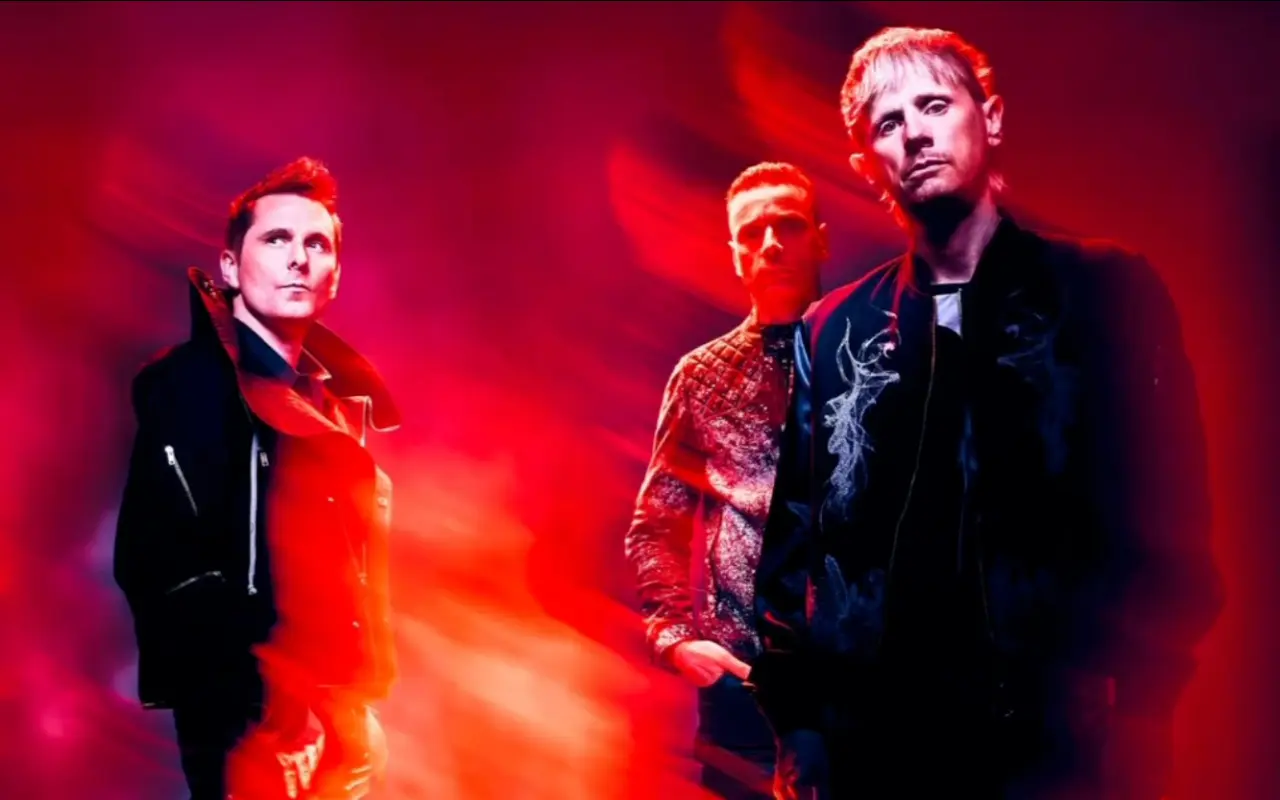 El álbum de Muse que mezcla aliens, espacio y esperanza