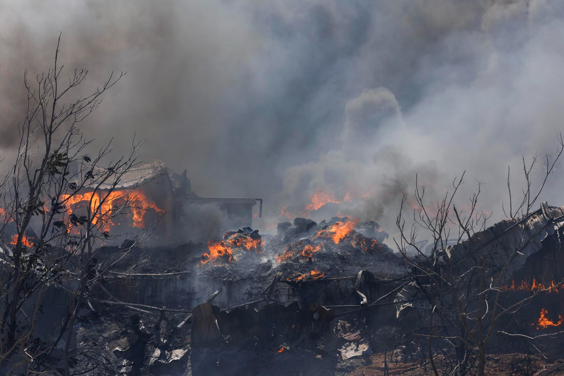 Incendios por calor extremo afectan al sur de Europa