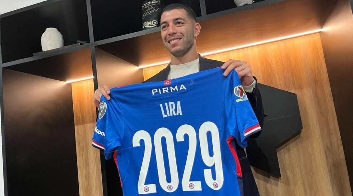 La continuidad de Erik Lira en Cruz Azul continúa siendo uno de los temas que más interés genera de cara al Apertura 2026