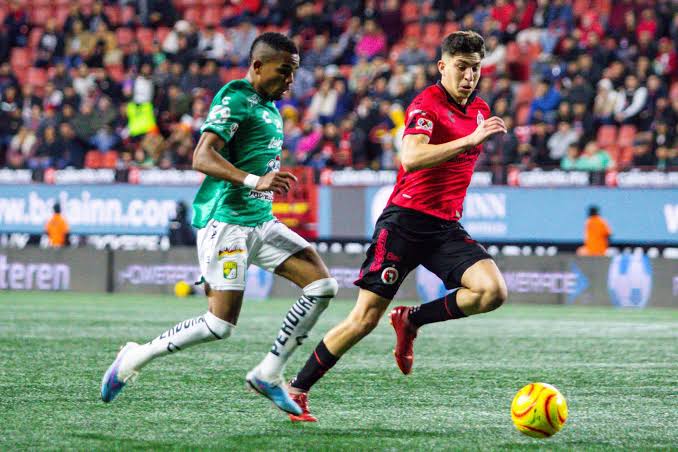 Tijuana consigue triunfo clave y lidera el Apertura