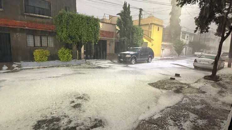 Videos muestran la fuerte granizada registrada en CDMX