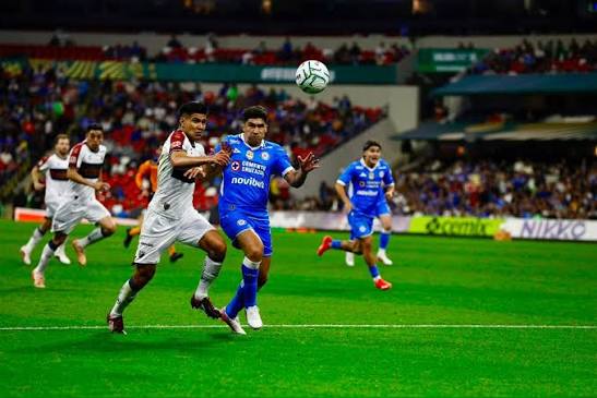 Cruz Azul perdió 3-2 ante Atlante en la Jornada 3 del Apertura 2026, terminó su racha invicta de 10 partidos y descendió al sexto lugar de la tabla.